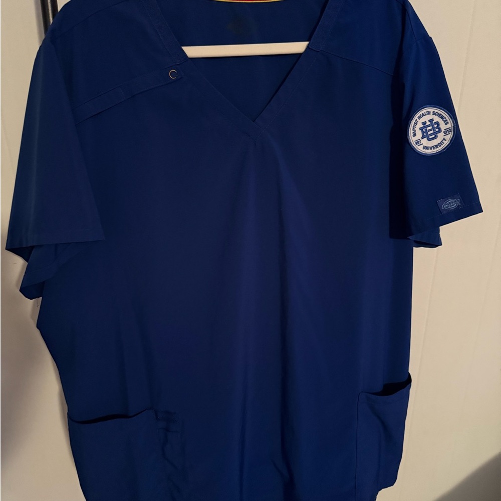 Dickies EDS Essentials V-Neck Scrub Top